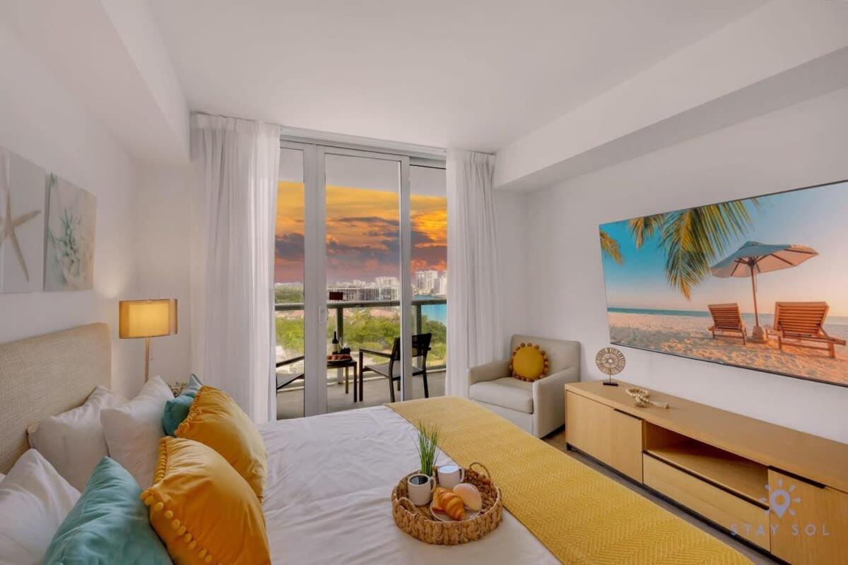 Infinite Views, Amazing Pool, Gym, Near Beach Hallandale Beach Kültér fotó