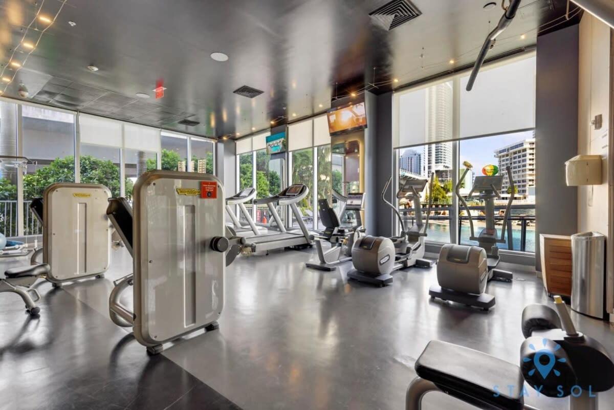 Infinite Views, Amazing Pool, Gym, Near Beach Hallandale Beach Kültér fotó