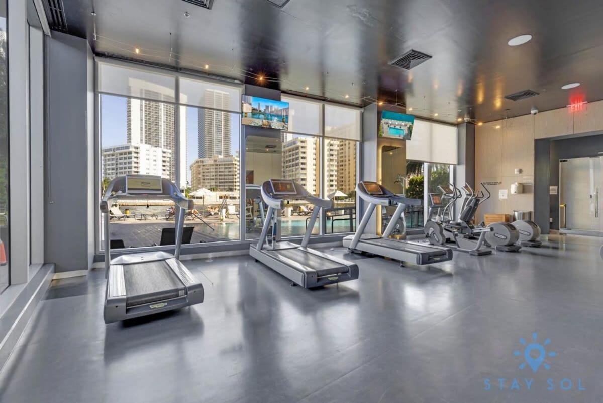 Infinite Views, Amazing Pool, Gym, Near Beach Hallandale Beach Kültér fotó