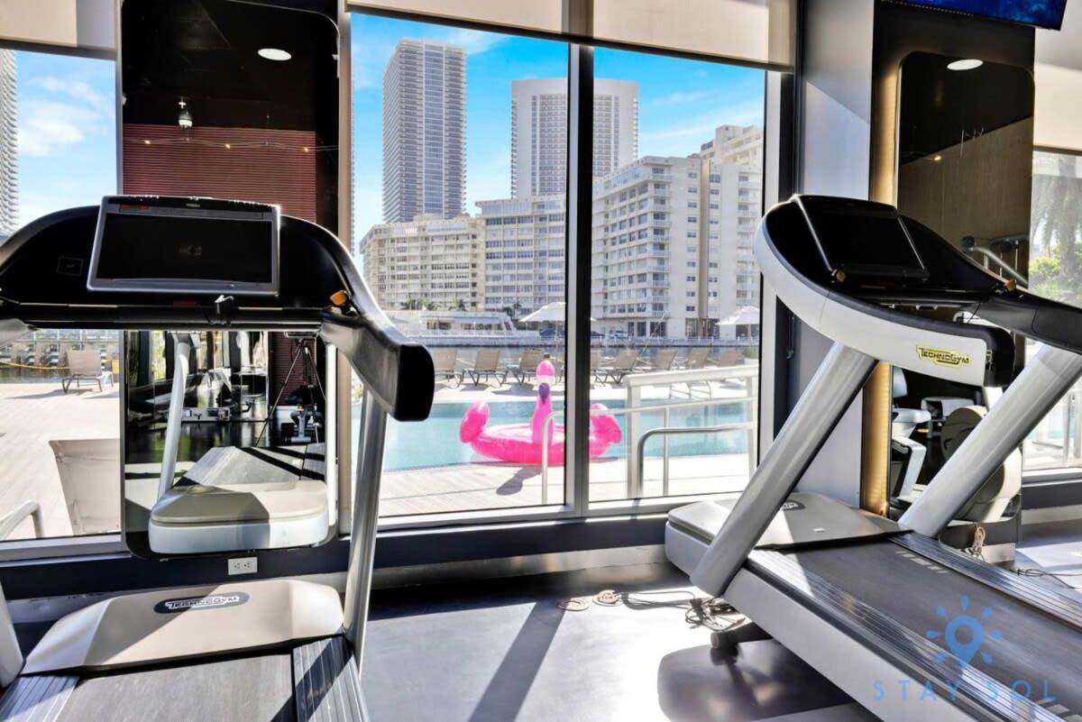 Infinite Views, Amazing Pool, Gym, Near Beach Hallandale Beach Kültér fotó